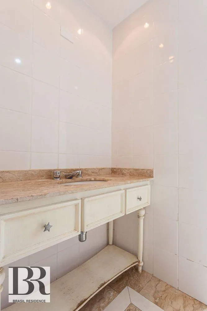 Apartamento, 3 quartos, 296 m² - Foto 2