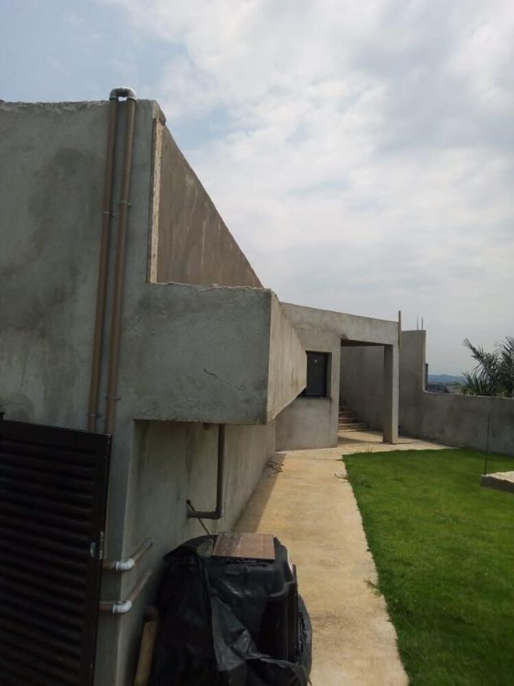 Terreno à venda com 1 quarto, 1084m² - Foto 2