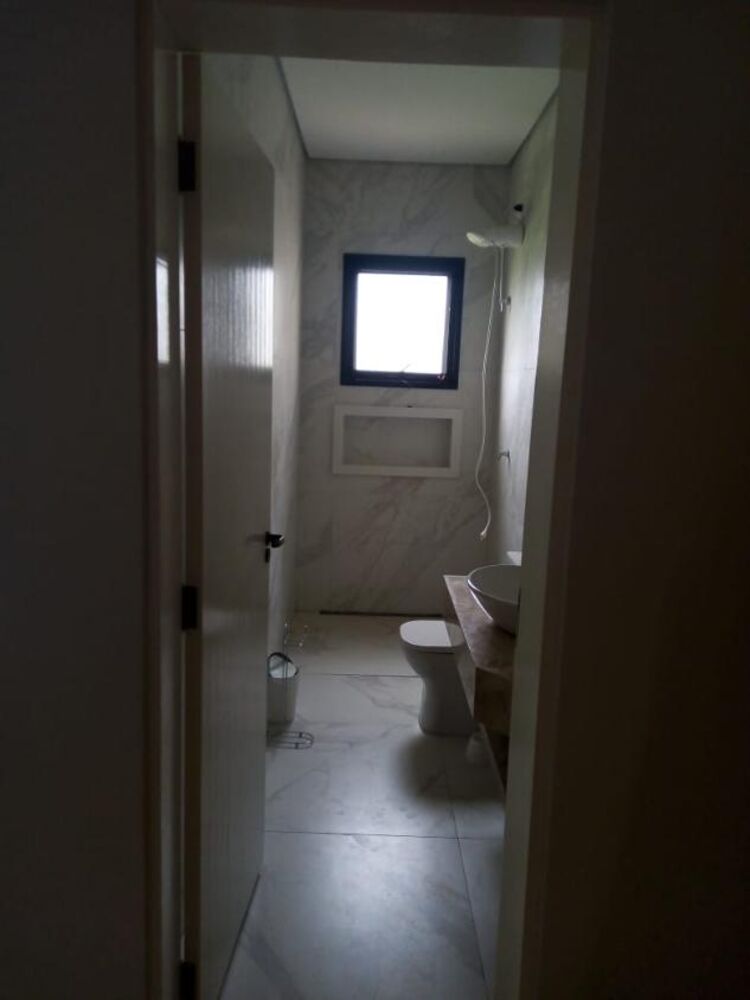 Terreno à venda com 1 quarto, 1084m² - Foto 12