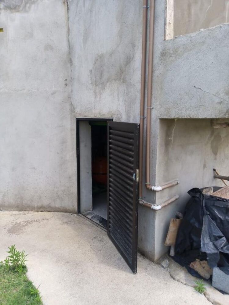 Terreno à venda com 1 quarto, 1084m² - Foto 27