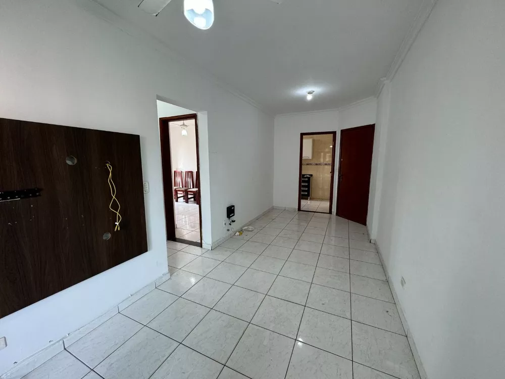 Apartamento à venda com 2 quartos, 70m² - Foto 4