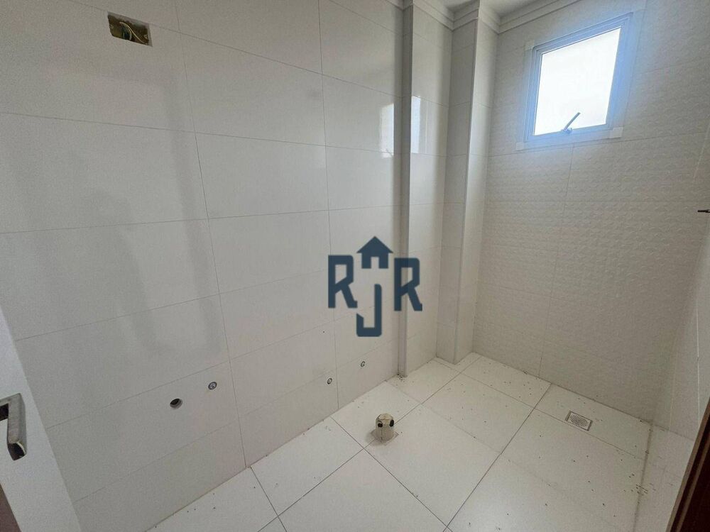 Apartamento, 3 quartos, 129 m² - Foto 2