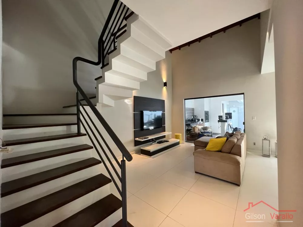 Casa, 3 quartos, 230 m² - Foto 3