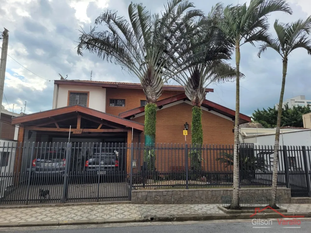 Sobrado, 3 quartos, 225 m² - Foto 1