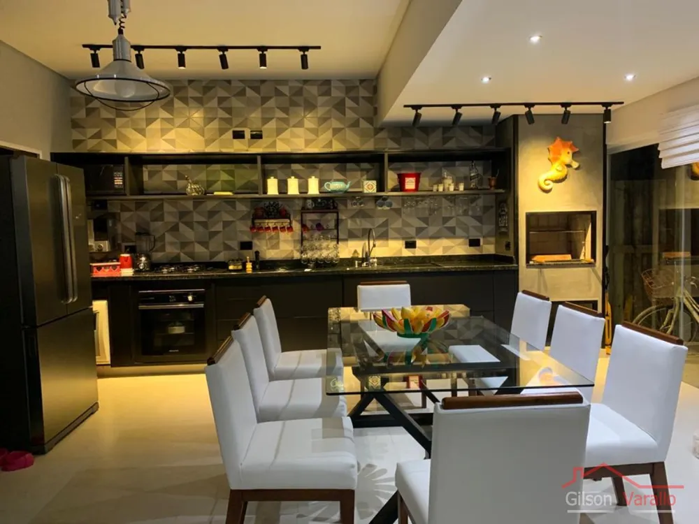 Casa, 5 quartos, 143 m² - Foto 2