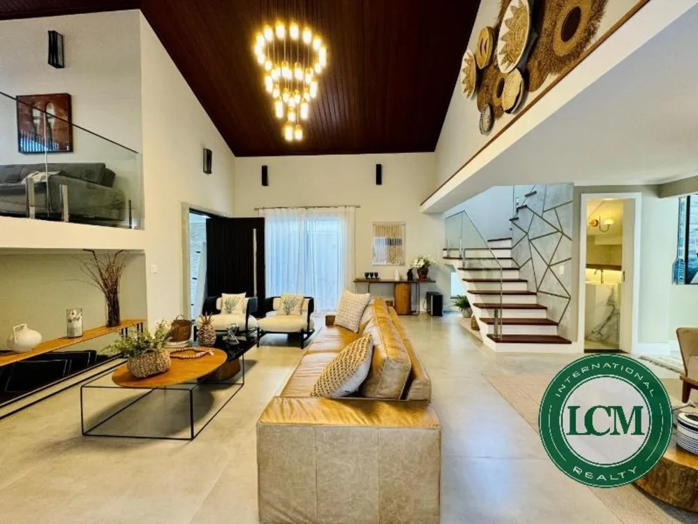 Casa, 4 quartos, 352 m² - Foto 1