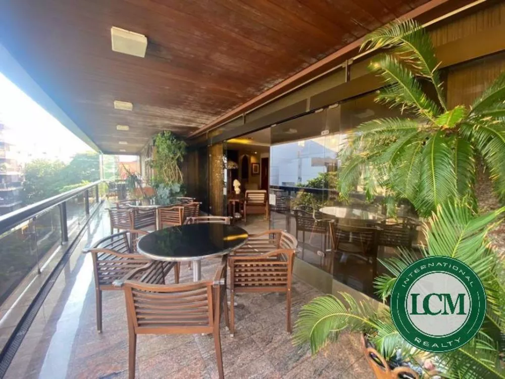 Apartamento, 3 quartos, 270 m² - Foto 1