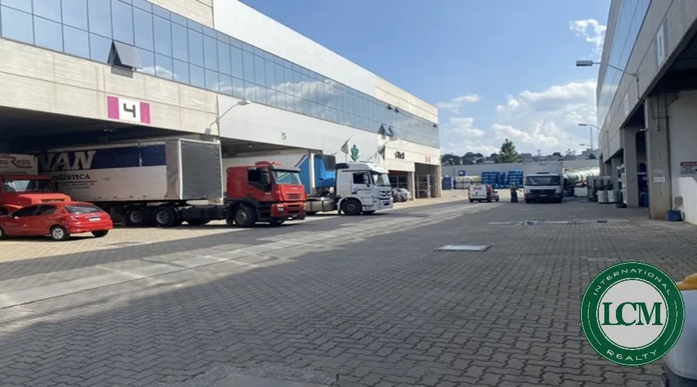Depósito-Galpão, 1650 m² - Foto 1