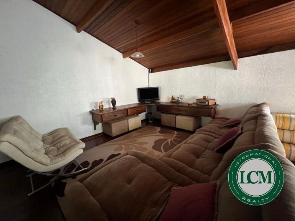 Casa à venda com 4 quartos - Foto 1