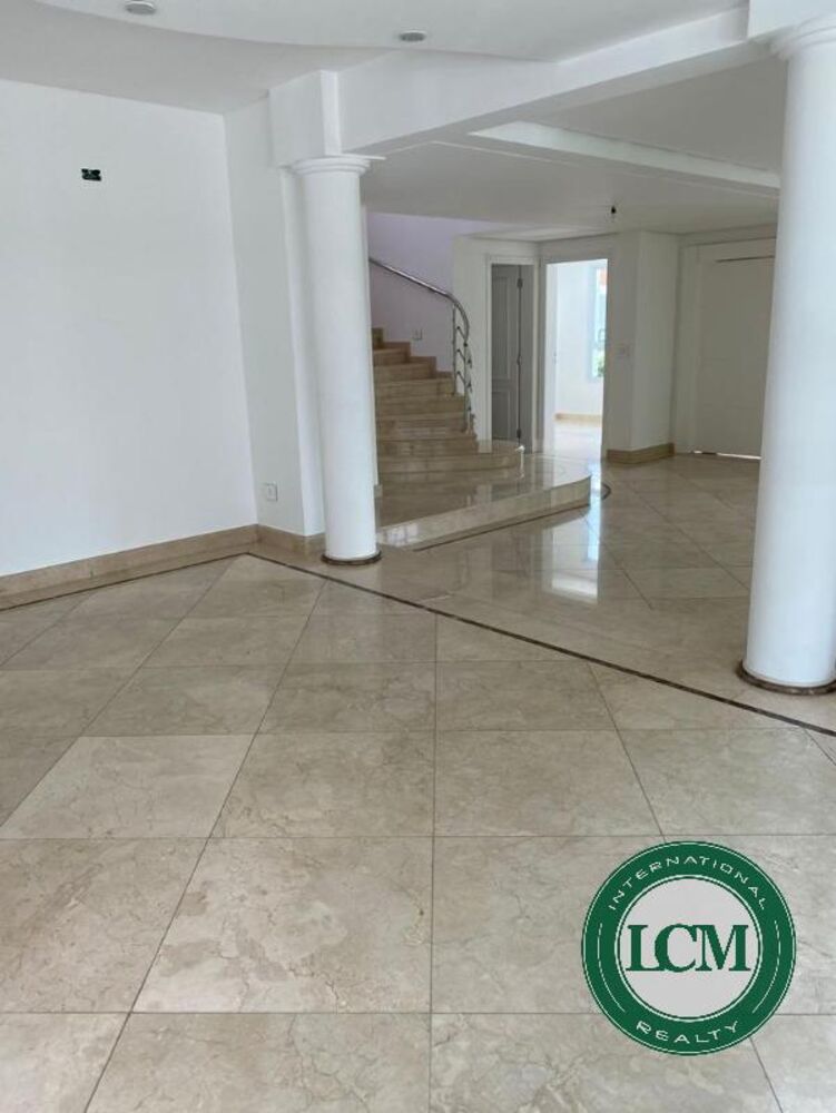 Casa à venda e aluguel com 6 quartos, 600m² - Foto 7