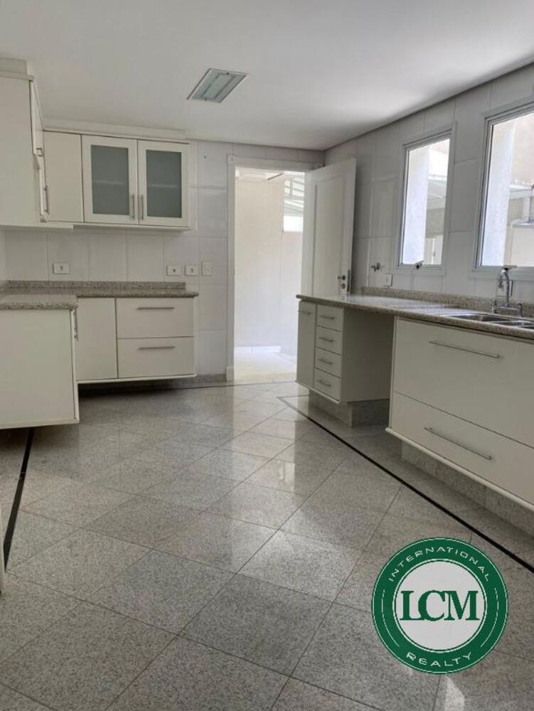 Casa à venda e aluguel com 6 quartos, 600m² - Foto 4