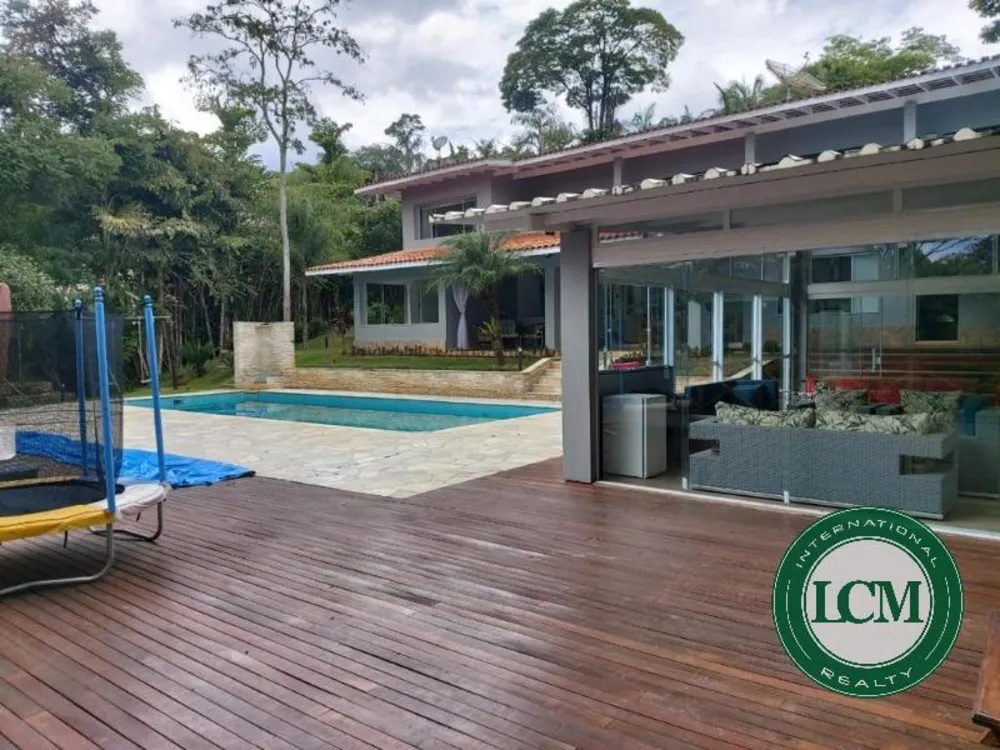 Casa, 5 quartos, 1500 m² - Foto 1