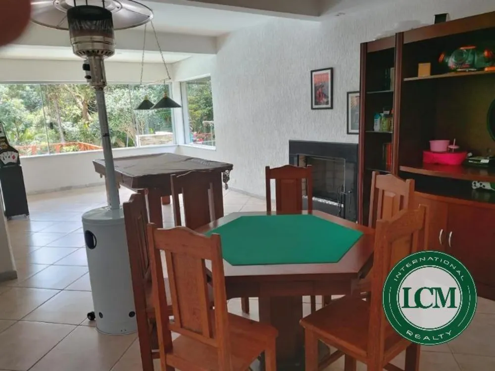 Casa, 5 quartos, 1500 m² - Foto 1