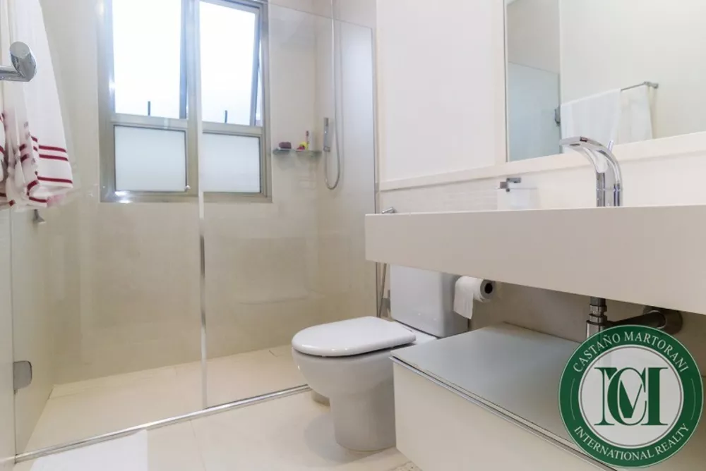 Casa à venda com 8 quartos, 600m² - Foto 30