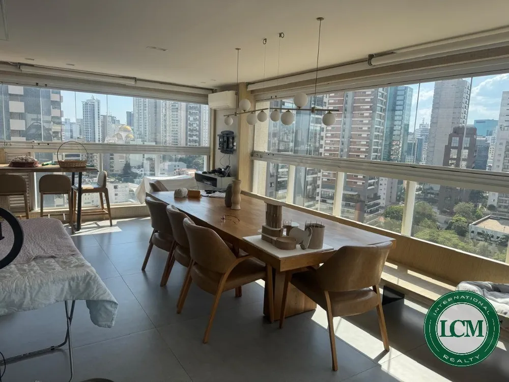 Apartamento, 4 quartos, 276 m² - Foto 1