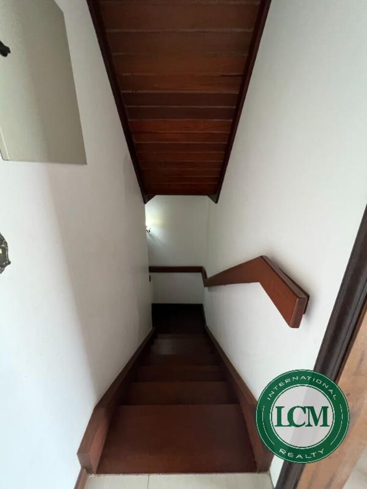 Casa à venda com 4 quartos, 290m² - Foto 10