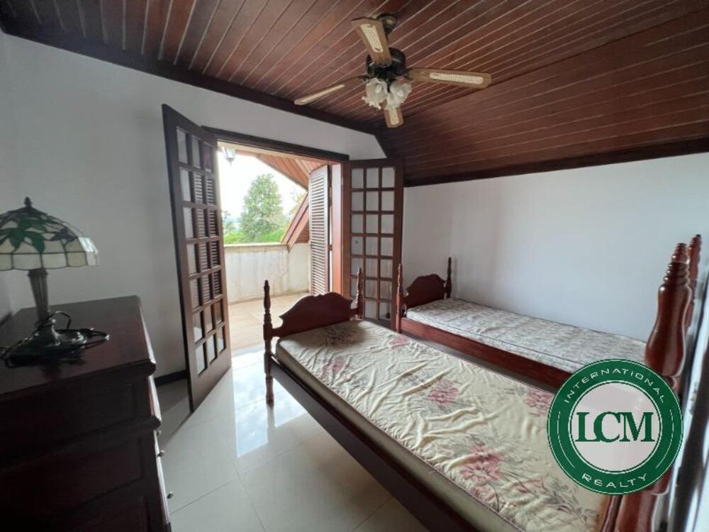 Casa à venda com 4 quartos, 290m² - Foto 8