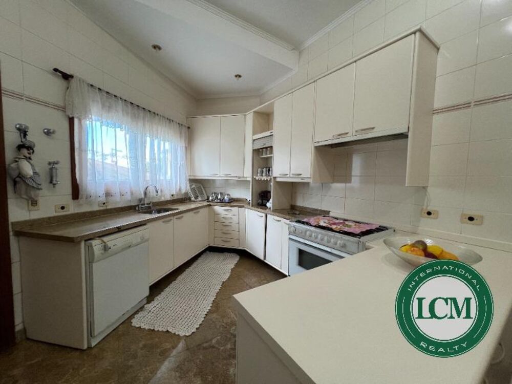 Casa à venda com 5 quartos, 500m² - Foto 3