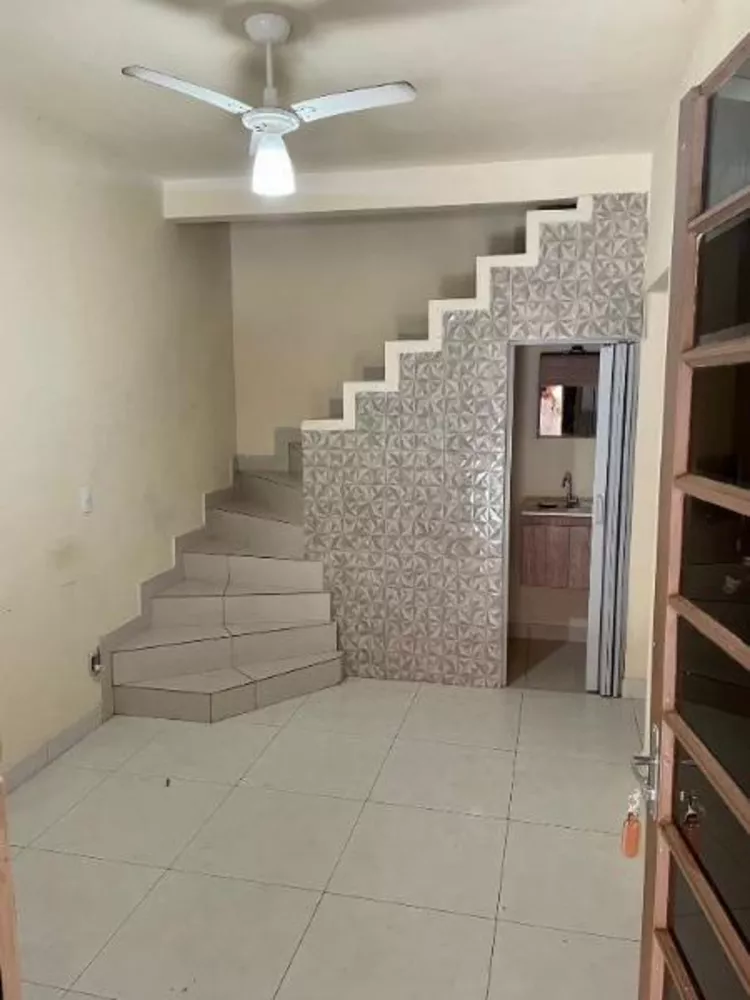 Casa de Condomínio à venda com 2 quartos, 72m² - Foto 3