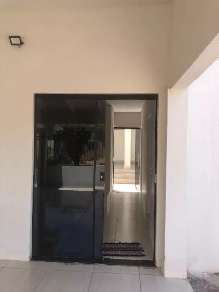 Casa de Condomínio à venda com 3 quartos, 160m² - Foto 1