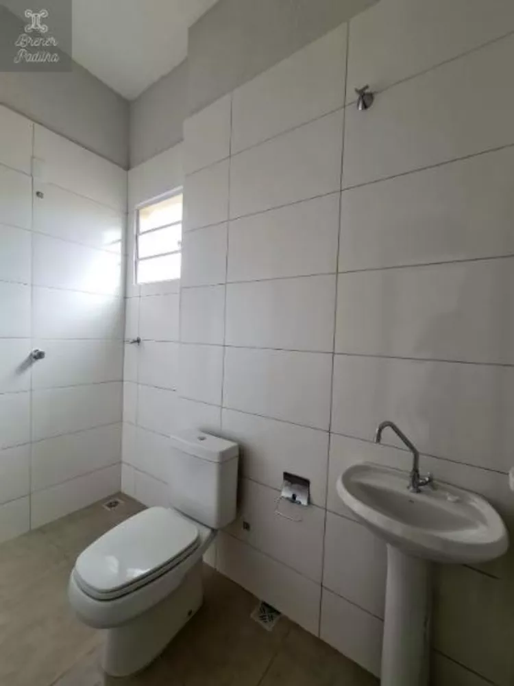 Casa à venda com 2 quartos, 64m² - Foto 4