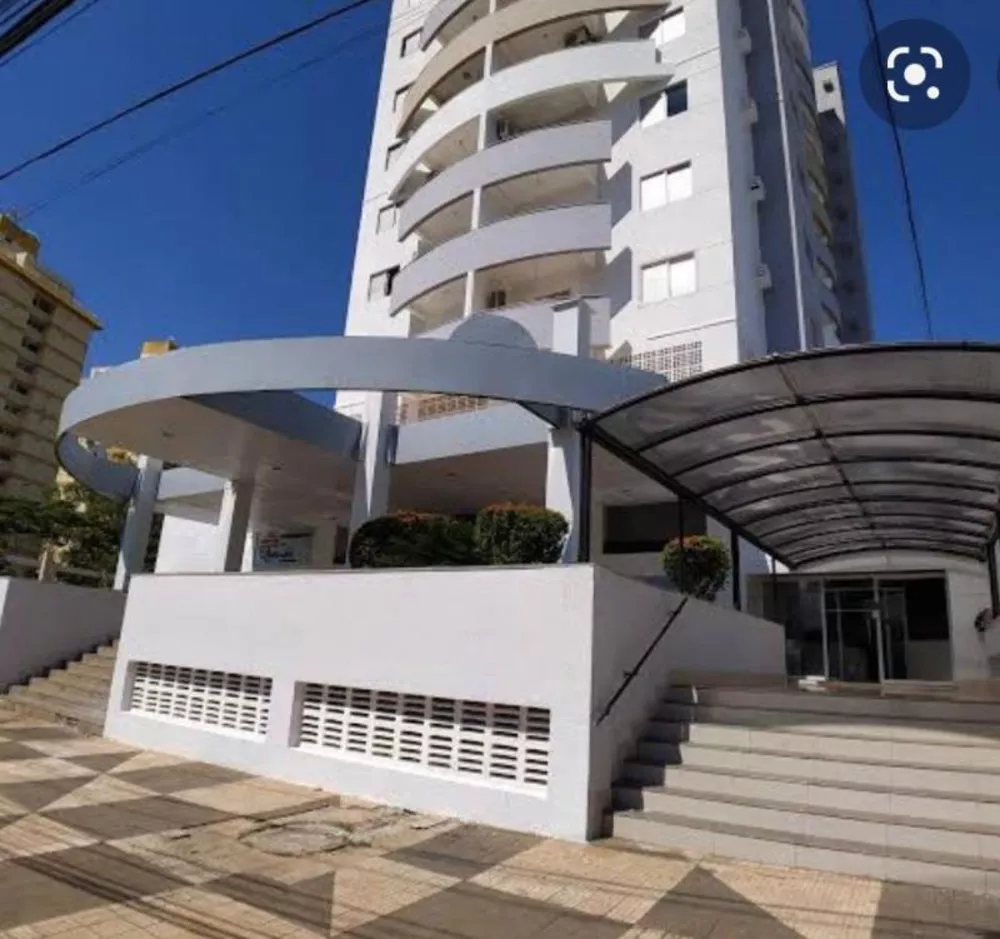 Apartamento à venda com 2 quartos, 70m² - Foto 2