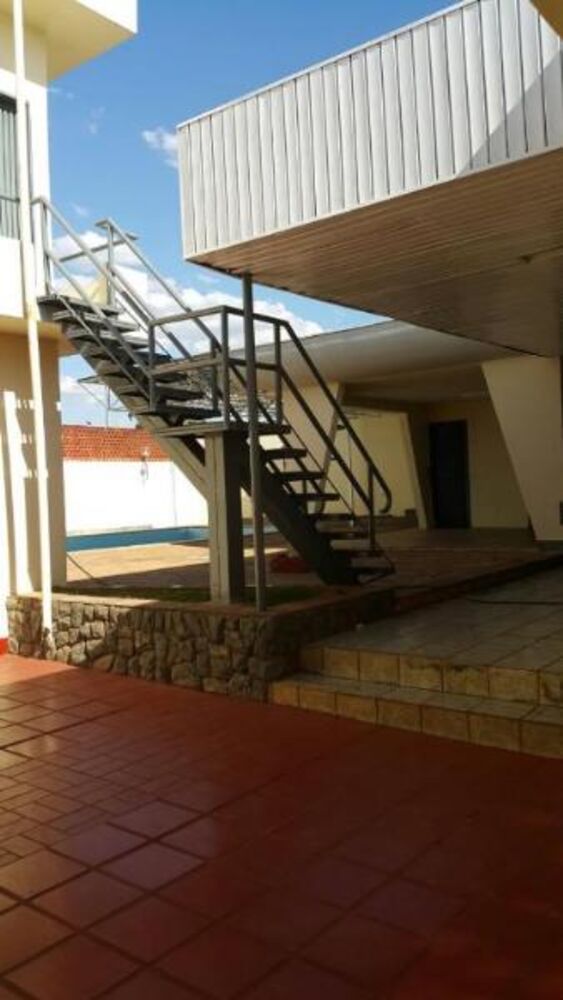 Casa à venda com 8 quartos, 424m² - Foto 8