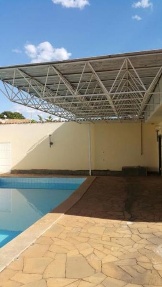 Casa à venda com 8 quartos, 424m² - Foto 6