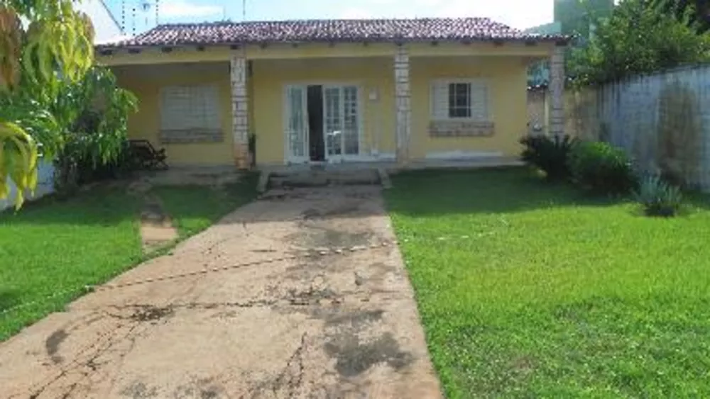 Casa à venda com 3 quartos, 150m² - Foto 2