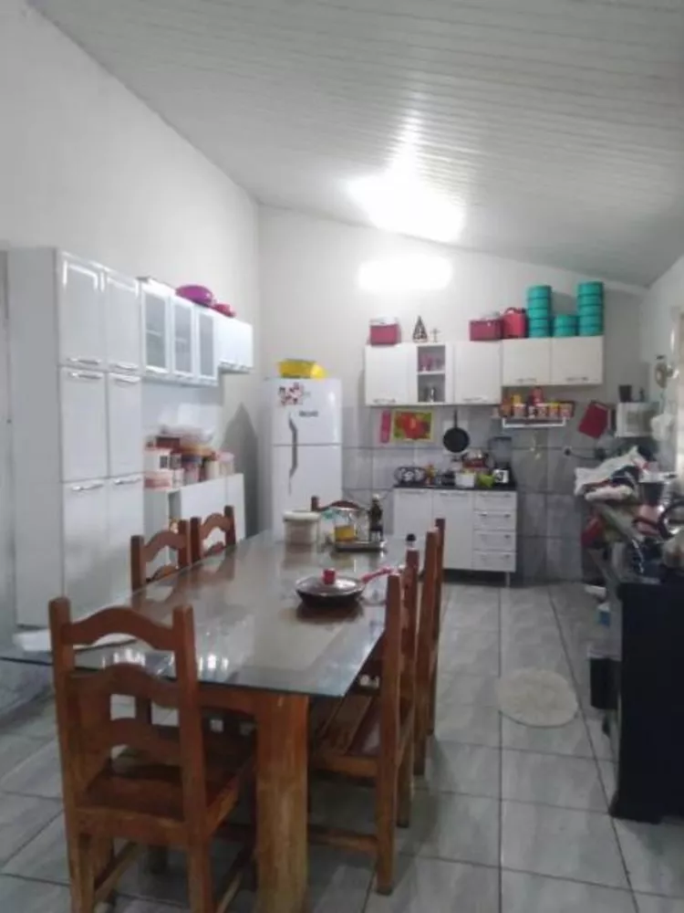 Casa à venda com 3 quartos, 92m² - Foto 2