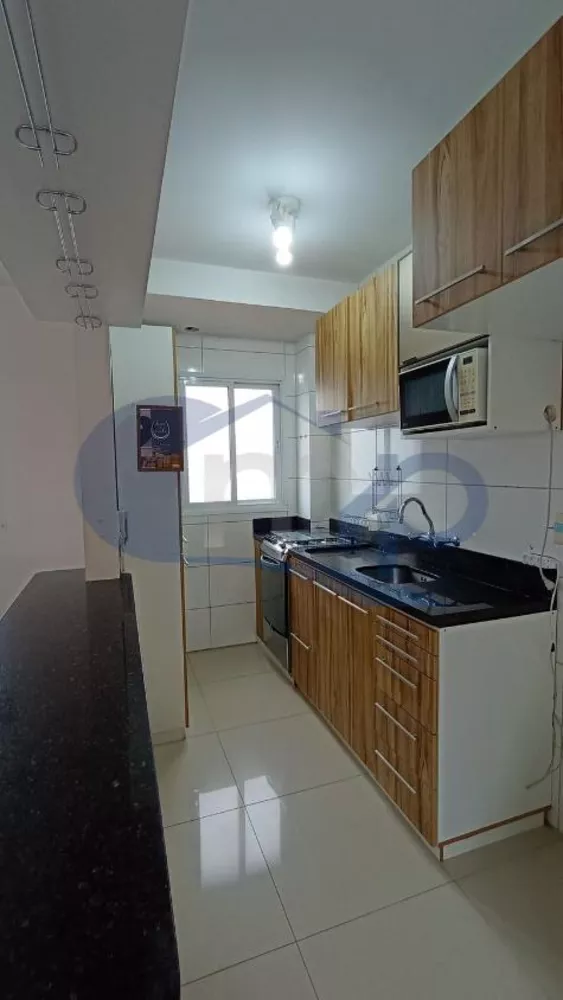 Apartamento à venda com 3 quartos, 150m² - Foto 2