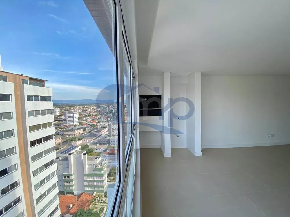 Apartamento à venda com 2 quartos, 84m² - Foto 1