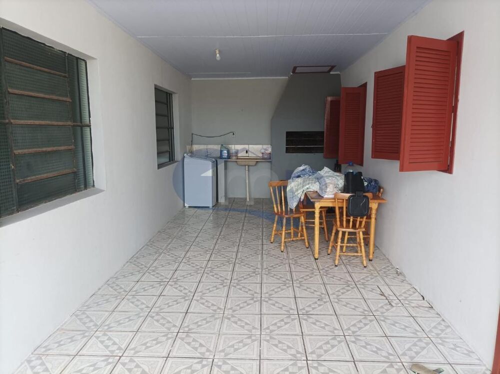 Casa à venda com 2 quartos, 150m² - Foto 3
