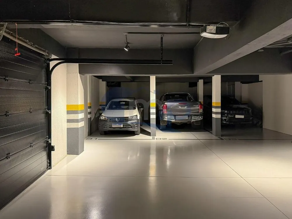 Apartamento, 3 quartos, 247 m² - Foto 2