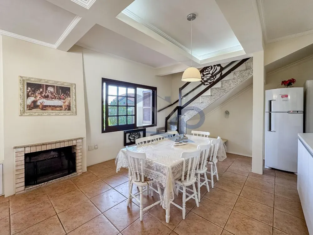 Casa, 4 quartos, 180 m² - Foto 2