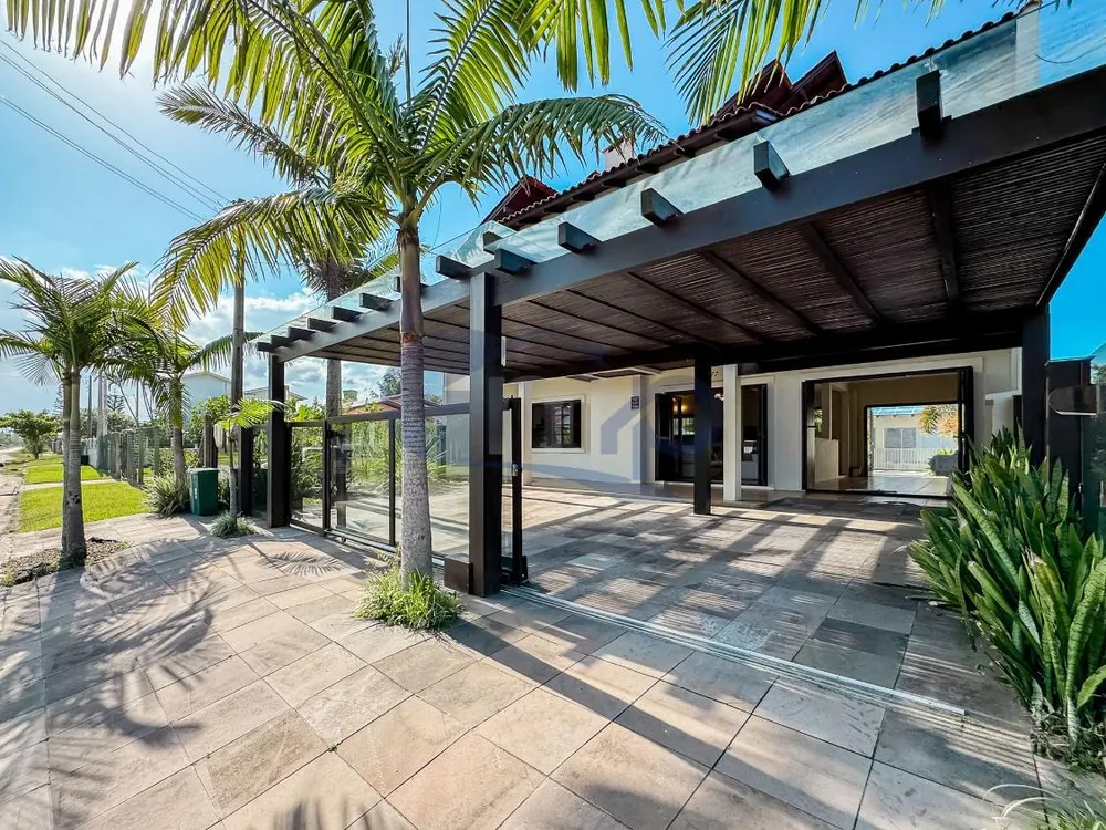 Casa, 4 quartos, 180 m² - Foto 1