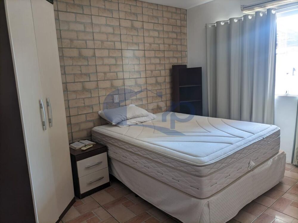 Casa à venda com 3 quartos, 208m² - Foto 23