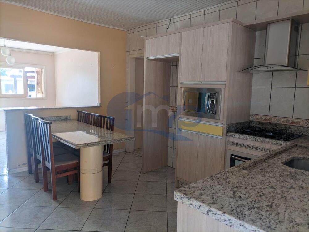 Casa à venda com 3 quartos, 208m² - Foto 7