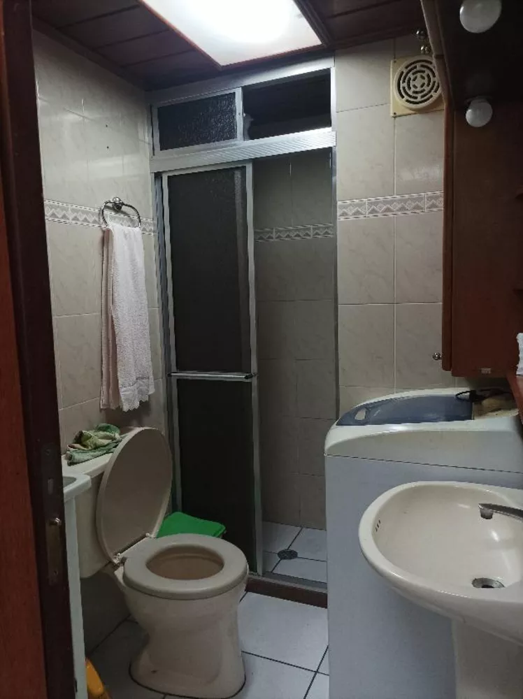 Apartamento à venda com 1 quarto, 40m² - Foto 2