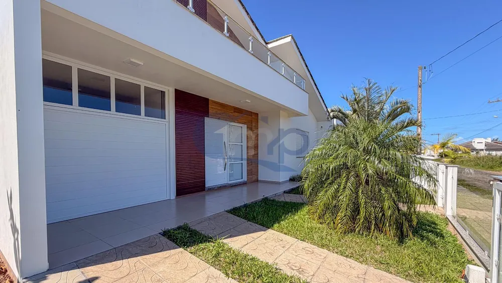Casa, 3 quartos, 275 m² - Foto 1