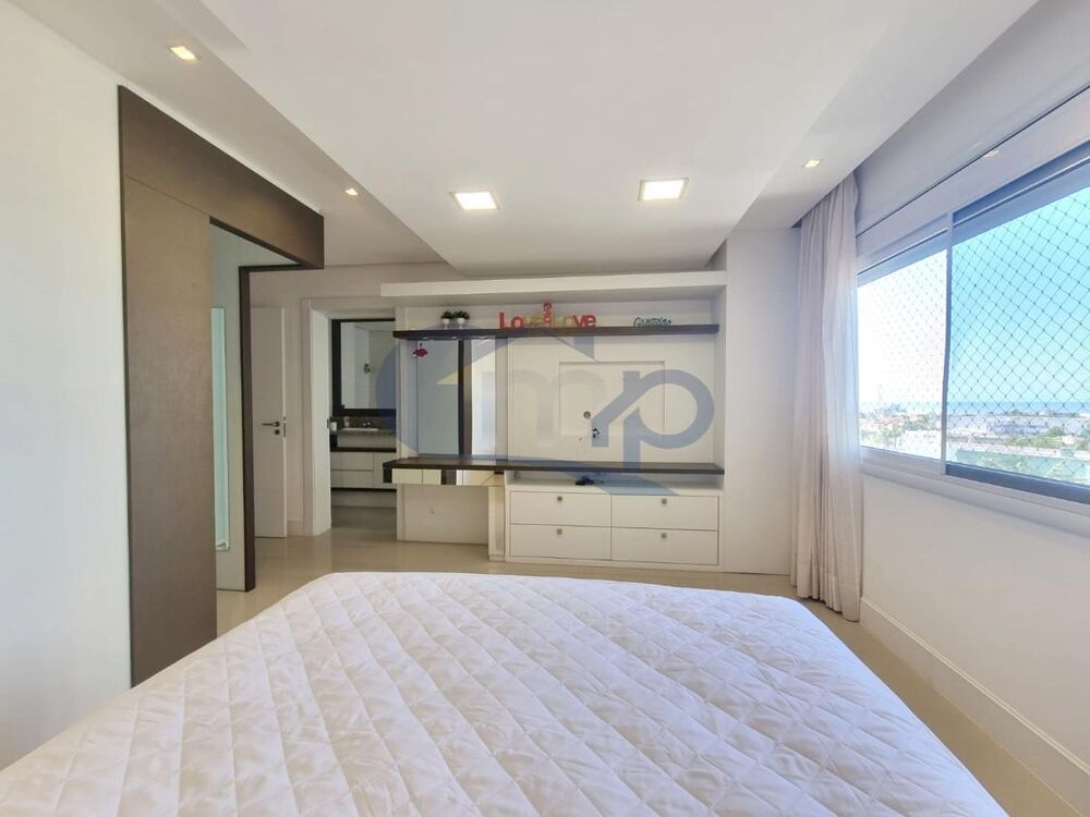 Apartamento à venda com 4 quartos, 249m² - Foto 5