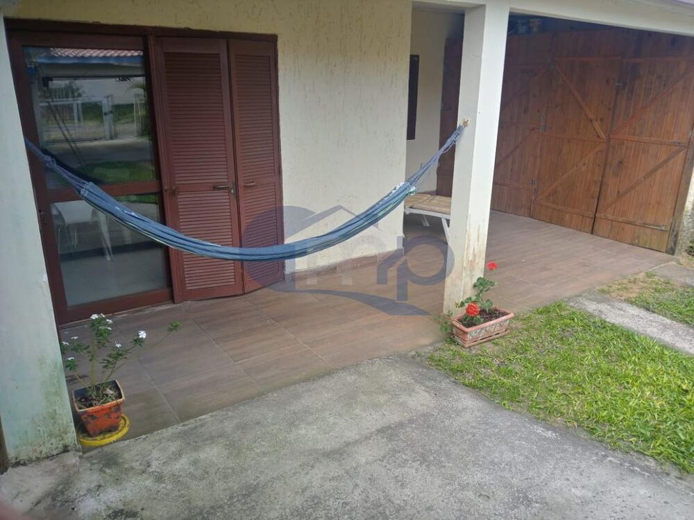 Casa à venda com 3 quartos, 114m² - Foto 3