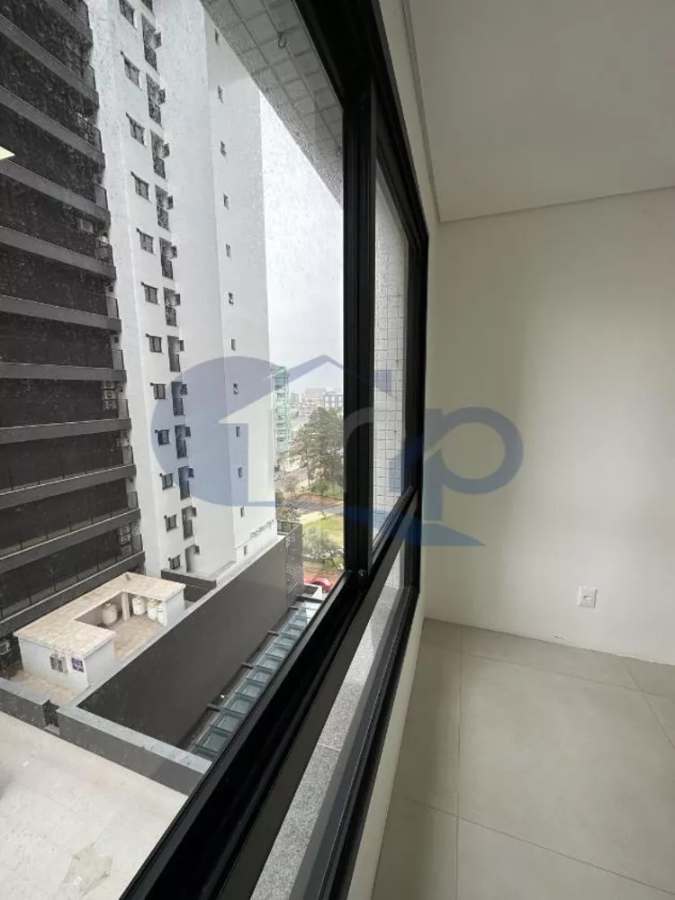 Apartamento à venda com 2 quartos, 78m² - Foto 4