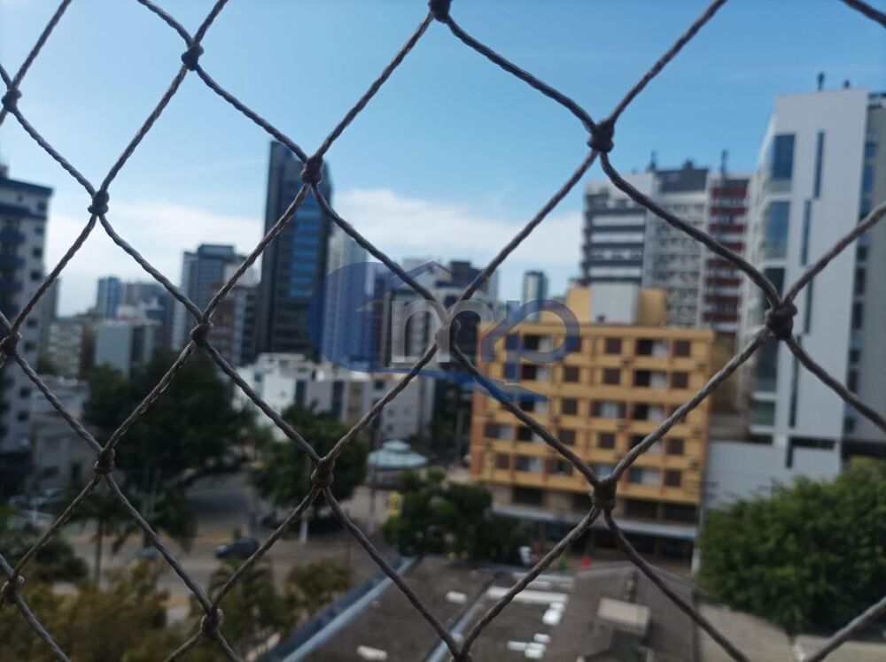 Apartamento à venda com 1 quarto, 42m² - Foto 14