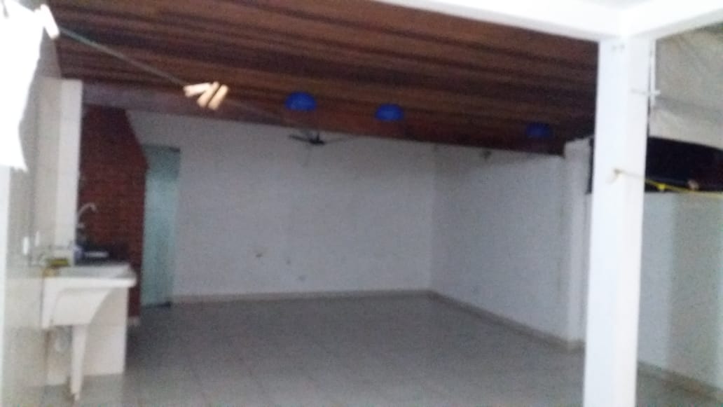 Casa à venda com 3 quartos, 150m² - Foto 4