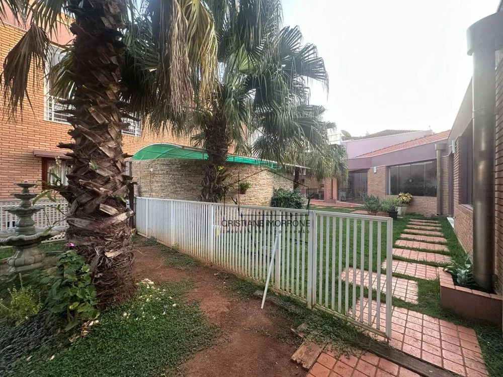 Casa de Condomínio à venda com 4 quartos, 600m² - Foto 27