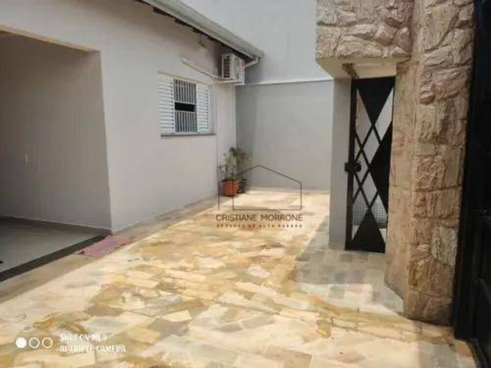 Casa de Condomínio à venda com 1 quarto, 200m² - Foto 2