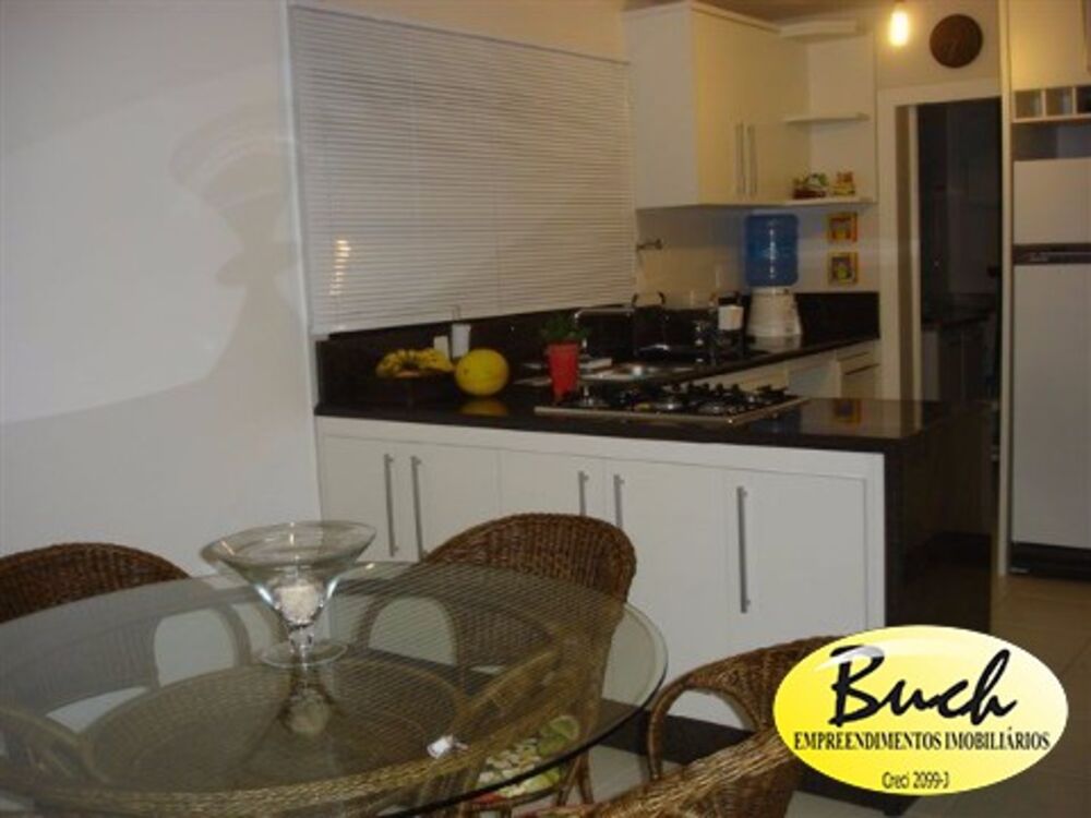 Casa à venda e aluguel com 3 quartos, 208m² - Foto 4