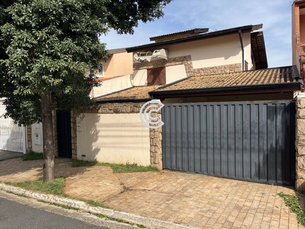 Casa, 3 quartos, 300 m² - Foto 1