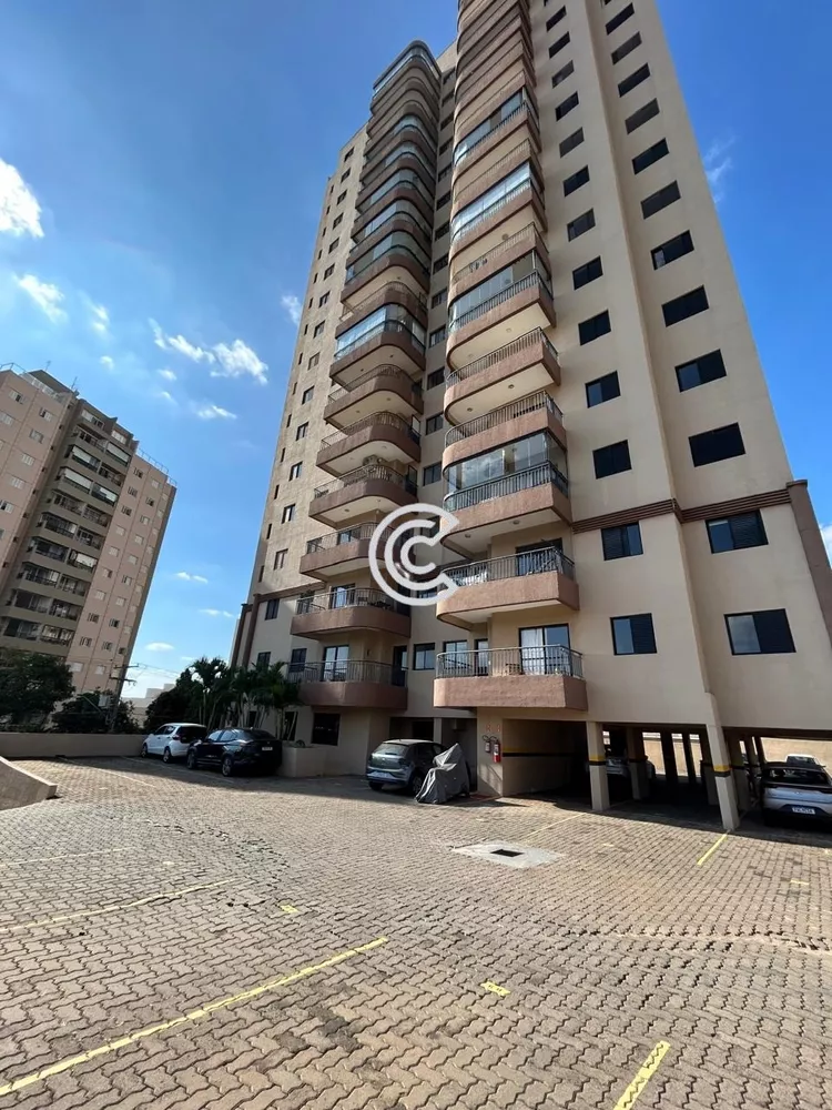 Apartamento à venda com 2 quartos, 75m² - Foto 43